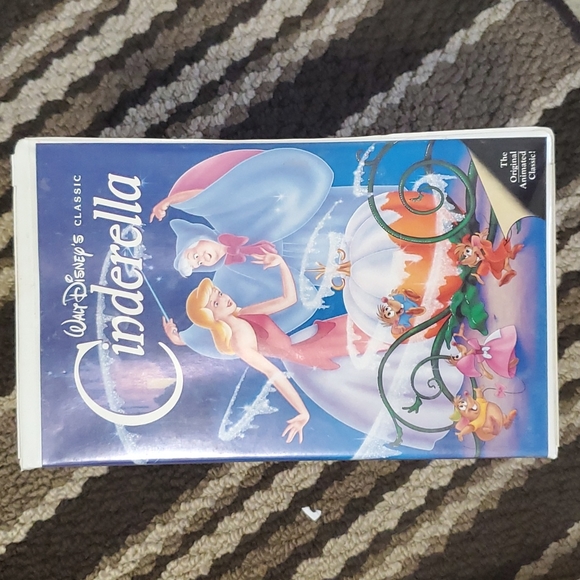 VINTAGE BLACK DIAMOND DISNEY CLASSIC VHS 📼 MOVIES...11 TOTAL. GOOD CONDITION. - Picture 11 of 17